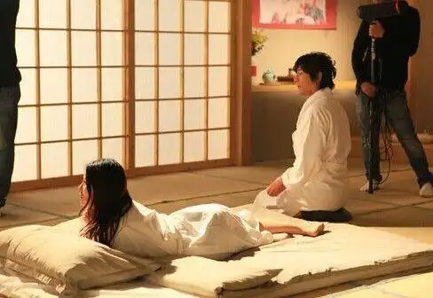 av影片拍摄现场资料图