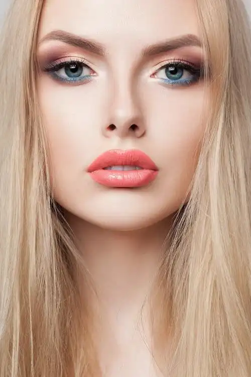 化妆美女脸部特写