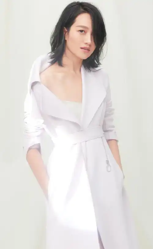 朱丹优雅知性时尚写真图片