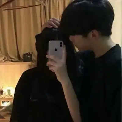 男女真人情头一男一女_情侣头像_我要个性网