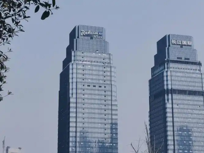 沿着南滨路去趟长江国际