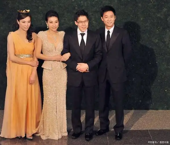 郭晶晶结婚父母坐不上主桌不奇怪,因为来的嘉宾连李嘉诚都坐不上