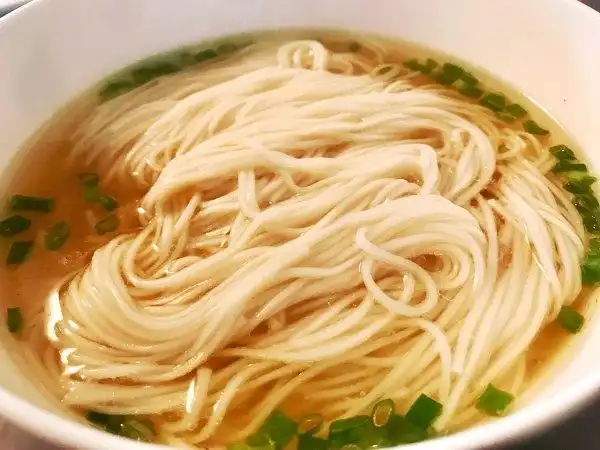 张醒醒做的一碗简单的阳春面