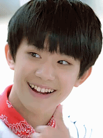 易烊千玺gif帅气gif笑容gif可爱gif