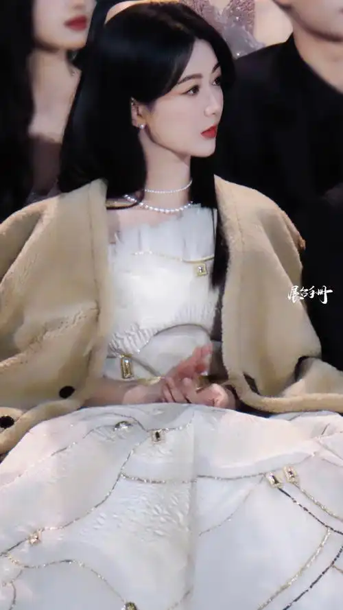 杨紫怼脸镜头好美##星光大赏内场