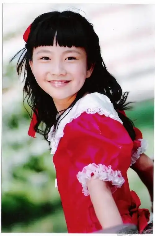 还记得《家有儿女》的朵朵?女大十八变,美过杨紫