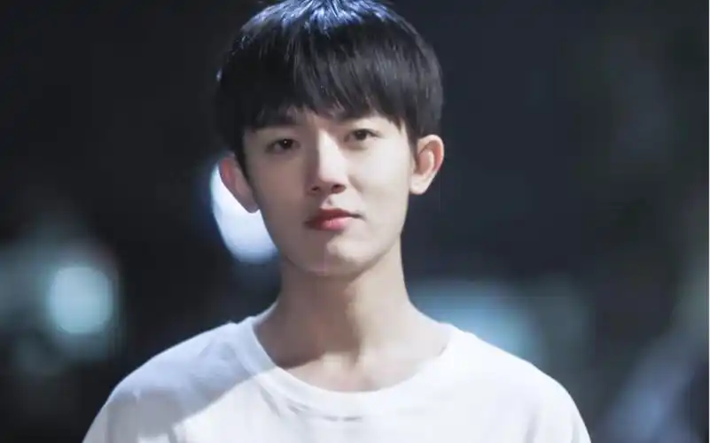 李明德求生欲满分的爱奇艺采访谈哥太可爱啦