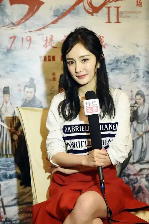 专访杨幂:说植发是开玩笑 没想过保护发际线