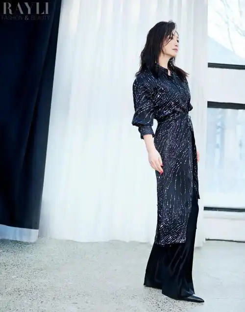 瑞丽服饰美容##秦海璐酷飒春日大片##秦海璐瑞丽封面