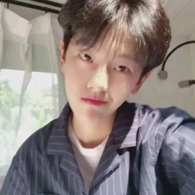 男生头像真实多张 帅哥图片十张一个人的