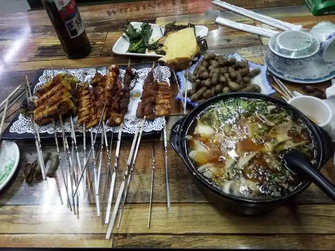 2021老战友烧烤海鲜羊腿(大召店)美食餐厅,还有好多都没照全.