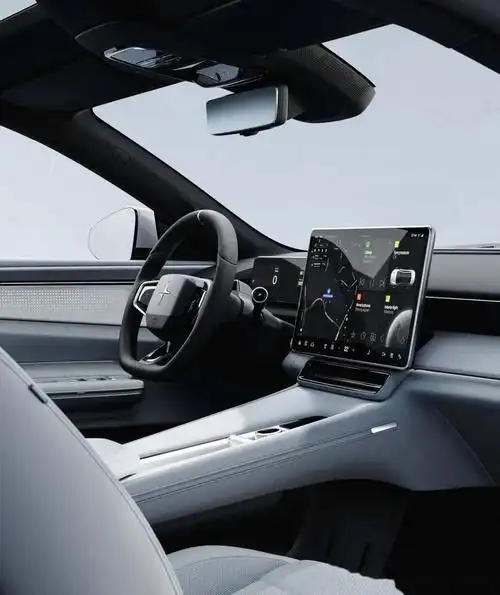 1,小鹏mona m03的官图放出(图一),我个人是觉得作为轿车而言,比较好看