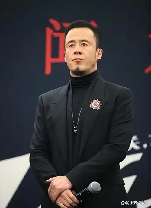 从万人追捧到"无人问津",哪怕有着那英扶持,杨坤还是走向下坡