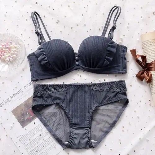 可莉允文胸 可莉允本命年无肩带内衣内裤一套女小胸聚拢新款网红色