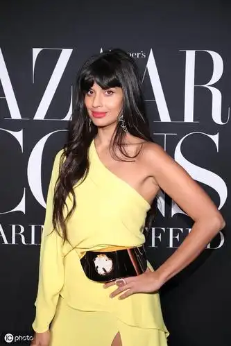 身材颜值双高的女神云集惊艳现场,2019年纽约市哈珀集市派对