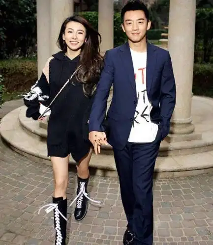 郑恺的历任女友(她是郑恺准岳母)(1)