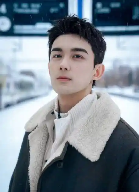 吴磊生日雪中回眸##吴磊生日营业照