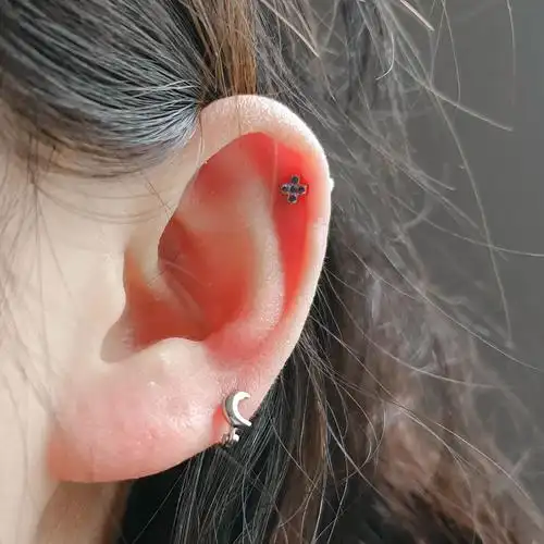 2021年新款小耳朵月亮耳骨钉女纯银潮流耳环养耳耳环