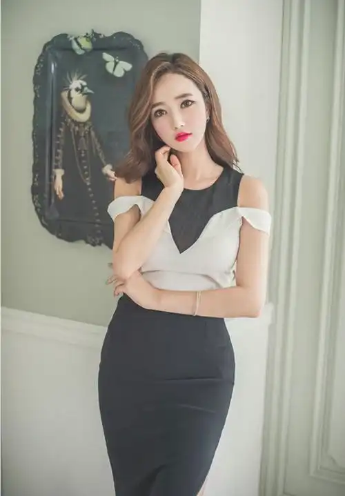 美艳红唇大胸美模性感开叉裙私房写真,性感美女,性感,爆乳,美女,写真