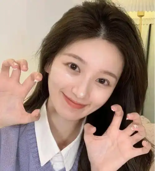 有这5个特点的女生,天生"初恋脸",长相清纯气质佳,直男最爱