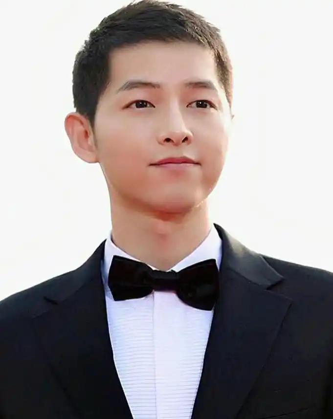 同样是寸头:英国有荷兰弟,韩国有宋仲基,中国的大家都知道