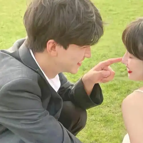 情侣头像浪漫真人情头