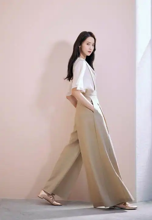 #林允儿yoonite##林允儿电影2点的约会#