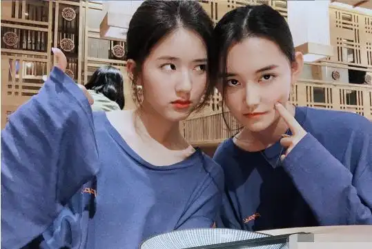 有一种"宠闺蜜"叫蒋依依,看清她镜头中的赵露思,瞬间被圈粉!