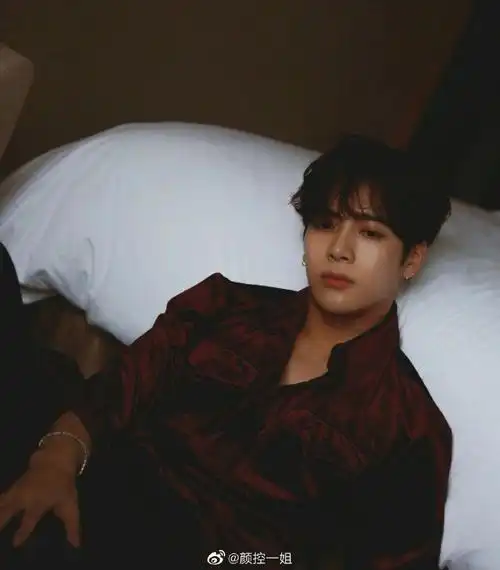 女友视角下的王嘉尔,点击保存超帅男朋友,甜甜的恋爱也轮到我啦99