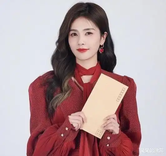 看清白鹿的直播状态,才明白29岁的她为啥是《跑男》的"新宠"|李沁