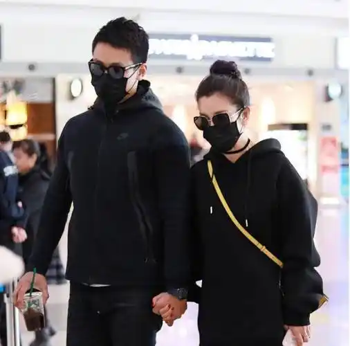 李冰冰分手后给任泉庆生,晒照暴露关系,网友喊话任泉还有机会_社交