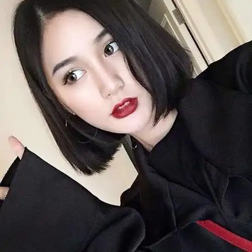 中分短头发无刘海侧分短发女修脸大脸适合的发型圆脸披肩发中短