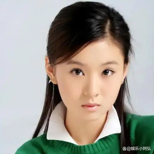 演员李小萌嫁相恋7年王雷结婚多年无绯闻36岁生二胎