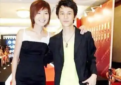 何炅一直没有透露他的感情生活他现在结婚了吗