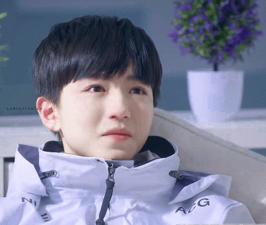 剧中小哭包担当#王俊凯在《超少年密码》里面的夏常安就是一个小哭包