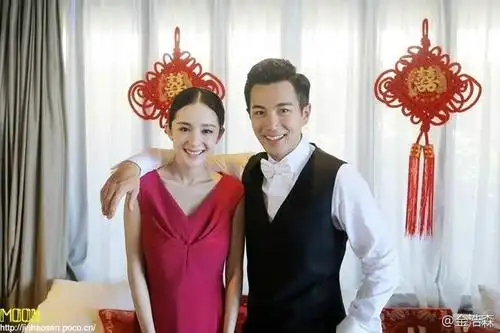 刘恺威最近一段采访的视频曝光,说杨幂生产的时候,刘恺威极尽所替老婆