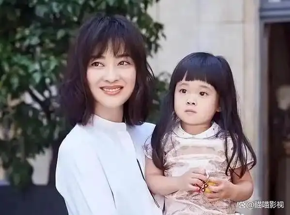 梅婷女儿进军电影圈搭档宋佳赵又廷颜值争议引发网友热议