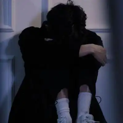 伤感真人男头像,一个人安静朴实简单的活法-男生头像