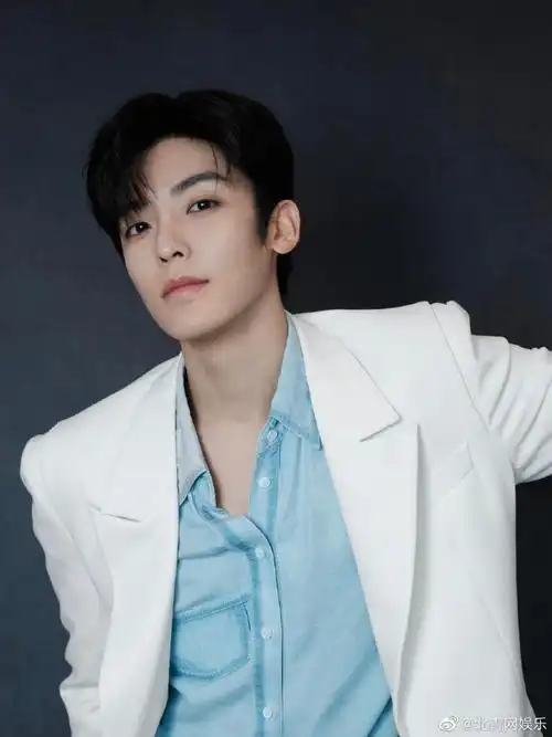 侯明昊上海活动状态##侯明昊线下活动生图