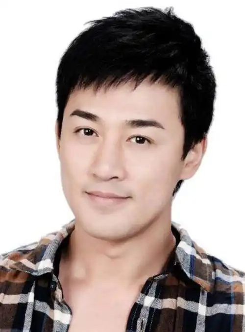 吴千语面相,"恋爱脑"的男明星-相术-荣耀易学