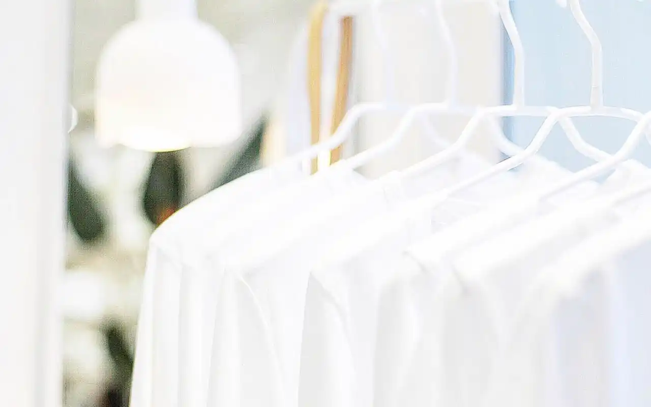 简约白色小清新静物唯美高清桌面壁纸