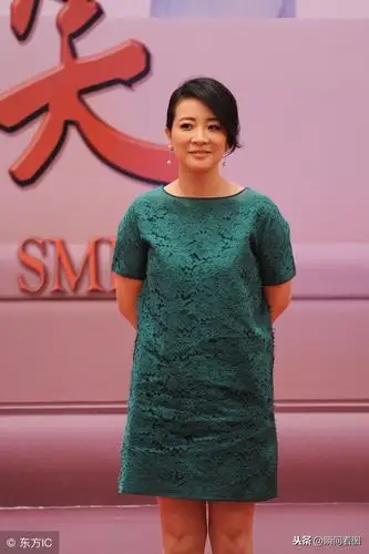 陈小艺近照 越来越成熟,网友:风韵十足保养得好