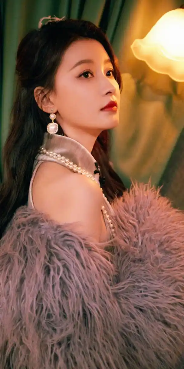 旗袍美女# #女明星旗袍造型# #孙怡# 孙怡大侦探紫色旗袍造 ..