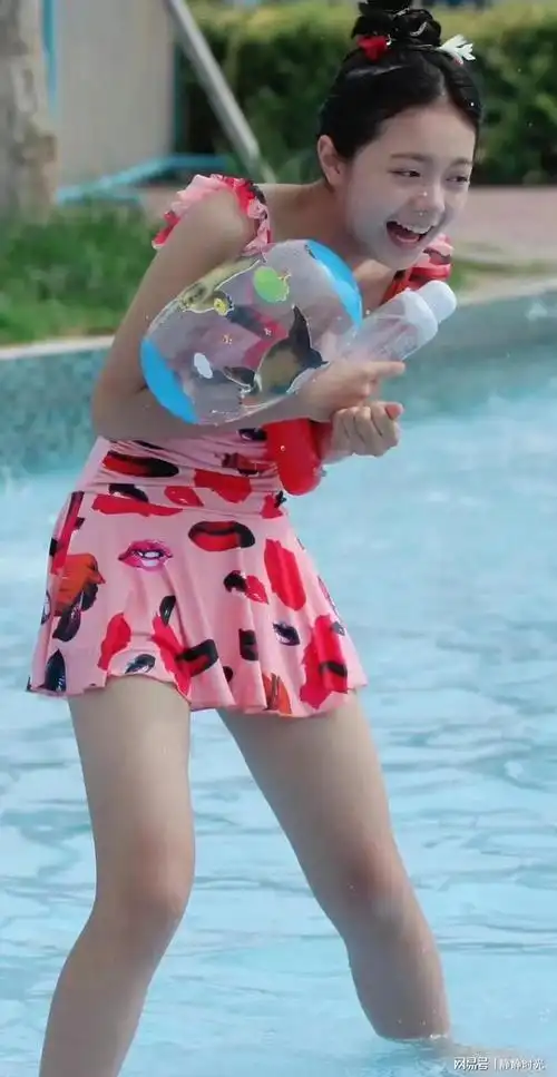 2018年,赵今麦16岁的泳装照|张子枫|彭昱畅|快把我哥带走_网易订阅