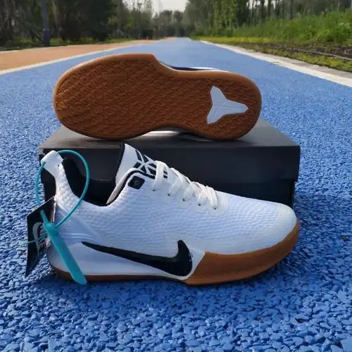 【官方自营旗舰】科比曼巴精神篮球鞋nba湖人黑金kb5战靴运动青少年