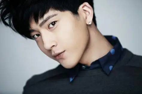 中国内地男演员井柏然为什么叫井宝-趣名网