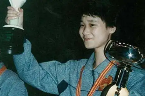 原创陈子荷三夺世界冠军的福建天才奥运决赛不敌邓亚萍后出国打球