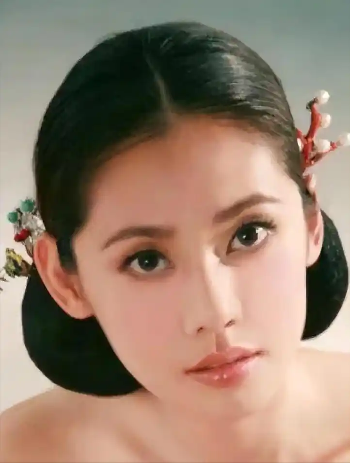 秋瓷炫:我这辈子最正确的决定,就是39岁高龄为中国籍小丈夫生子(图14)