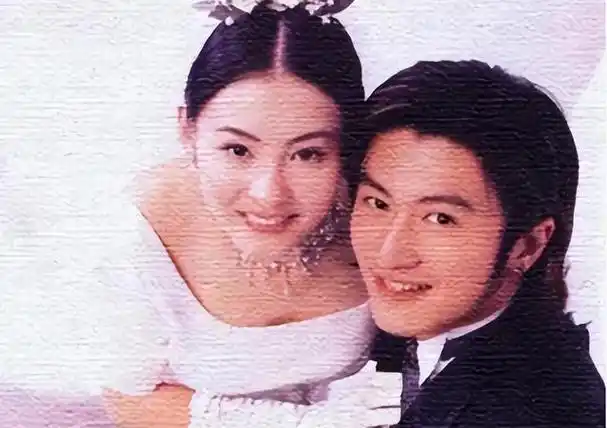 如今才明白谢霆锋对张柏芝不是喜欢而是深爱