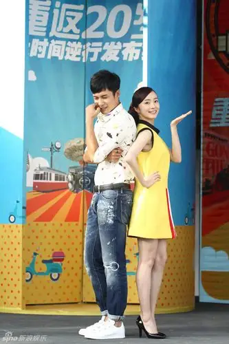 组图:剧版《重返20岁》韩东君胡冰卿携手_高清图集_新浪网